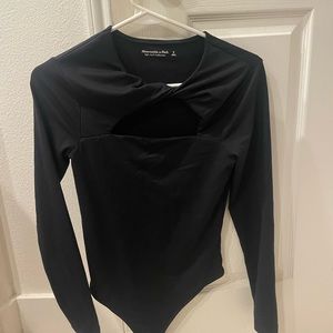 Abercrombie long sleeve seamless fabric twist cutout bodysuit